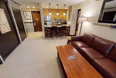 Image de Tranquil Creekside Retreat - Bfast & Hskping Incl!