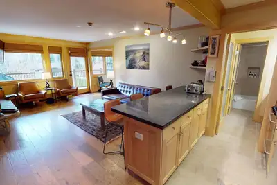 Image de Diamond Condo with Mountain Views @ Manor Vail