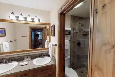 Image de Diamond Condo w/ 3 Beds @ Manor Vail - Free Bfast!