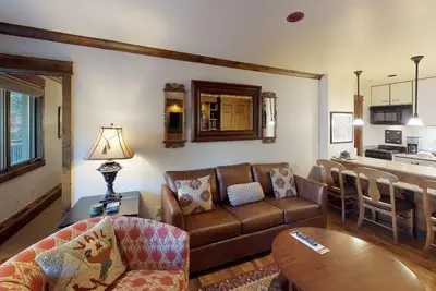 Image de Platinum Condo w/ Free Bfast & 24 Hour Front Desk