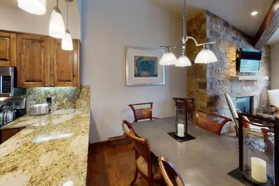 Image de Diamond Condo w/ Bunks - Breakfast Included!