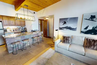 Image de Platinum Condo with 1. 5 Baths @ Manor Vail