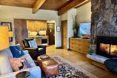 Image de Diamond Condo + Hotel Amenities @ Manor Vail