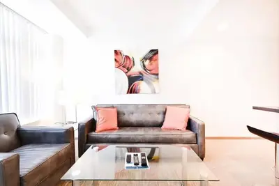 Image de Beautiful 1br | Desk & WiFi | Full Kitchen | Washer/Dryer | Cambridge