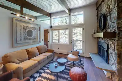 Image de Diamond Condo Steps from Vail Mtn - Bfast Included