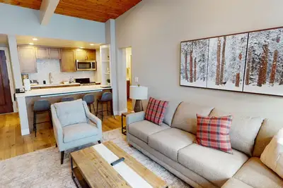 Image de Diamond Condo w/ 1. 5 Baths - Bfreakfast Included