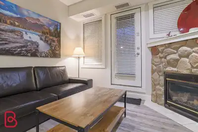 Image de Hot Tub & Sauna / 24-Hour Check-In / Quiet