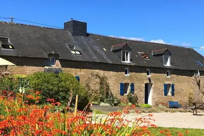 Image de Adele cottage - charmant gîte breton avec piscine partagée et jardin privé