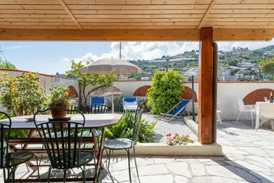 Image de Magnifique maison de vacances avec Wifi, climatisation, Tv, terrasse et animaux admis