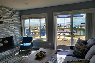 Image de The Cottages at Northpointe on Anchor Bay