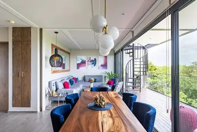 Image de Designer Penthouse | Jungle View + Private Pool