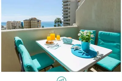 Image de New Aparthotel Benalbeach. Free Wifi and Sea Views.