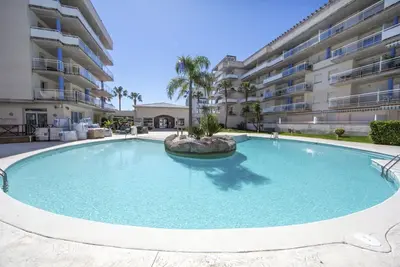 Image de apartment with pool and jacuzzi for 6 people