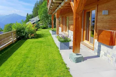 Image de Merveilleuse maison de vacances privée pour 10 personnes avec Wifi, Tv et balcon