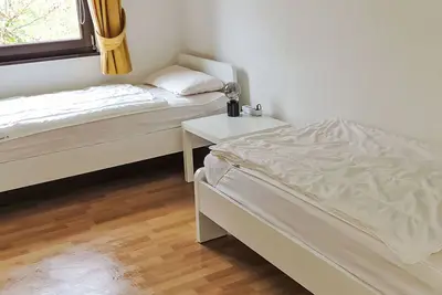 Joli appartement dans une maison de vacances avec Wifi, climatisation, Tv, terrasse et animaux admis
