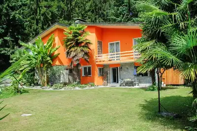 Image de Joli appartement avec Wifi, piscine, Tv, patio, animaux admis, vue panoramique et parking
