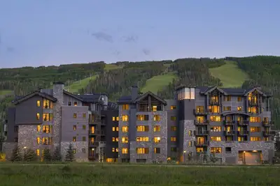 Image de Luxury 4br modern residence at The Lion in Vail w/ pool & hot tub - walk to lift