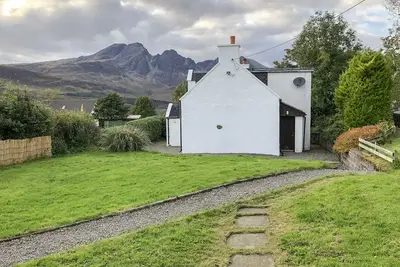 Image de Hawthorn Dene, pet friendly, country holiday cottage in Broadford