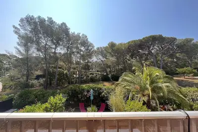 Image de Appartement 2 pièces avec terrasse et parking à 400m de la plage – Saint Aygulf