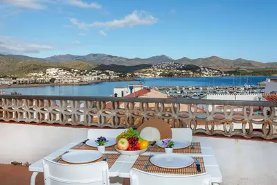 Image de Confortable appartement pour 3 personnes avec Wifi, Tv, terrasse et parking