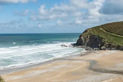 Image de Coastal eco-home for up to 6, short walk from Porthtowan village and beach