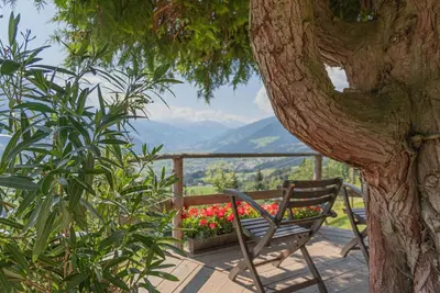 Joli appartement pour 11 personnes avec Wifi, Tv, balcon et parking