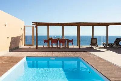 Image de Agréable appartement pour 4 personnes avec piscine privée, Wifi, Tv et patio