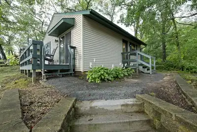 Image de Down- Home Christmas Mountain Village, 2 Bedroom Cottage