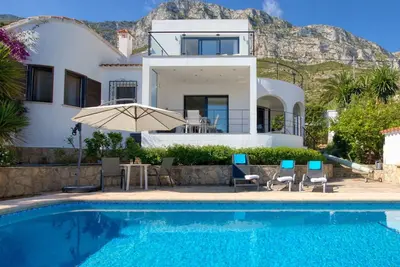 Image de Magnifique maison de vacances privée avec climatisation, piscine privée, Wifi, Tv, patio, parking