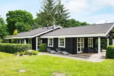 Image de 8 Person Holiday Home in Glesborg-by Traum