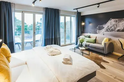 Bel appartement pour 2 personnes avec piscine, Wifi, Tv, terrasse, animaux admis et parking