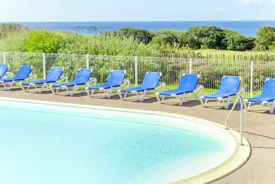 Image de Confortable appartement pour 4 personnes avec Wifi, piscine, Tv, terrasse, animaux admis et parking