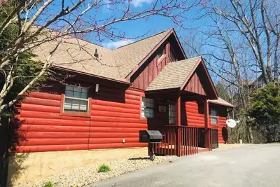 Image de 1 mile to Dollywood, Mountain view, 2b2bcozy Cabin 1629