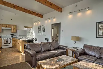 Image de Pet-Friendly Duplex w/ Northern Lights Aurora View