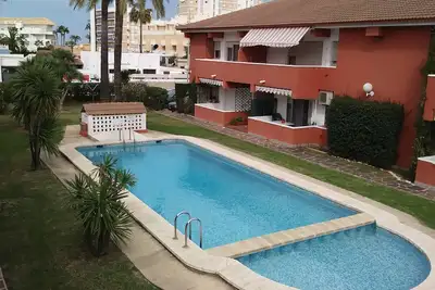 Image de Lovely modern apartment, A/c Bedrooms, Fully equipped, Pool & Safe sandy beach.