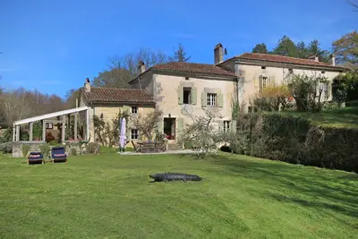 Image de A charming old Water Mill in Perigord, surrounded by nature