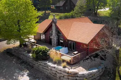 Image de Incroyable exp����rience de cabine familiale, HotTub, JettedTubs, Grill, Great Location, Wif