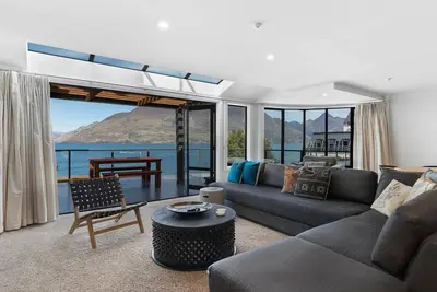 Image de Beacon Lakeside Luxury 908 - 2 Bedroom