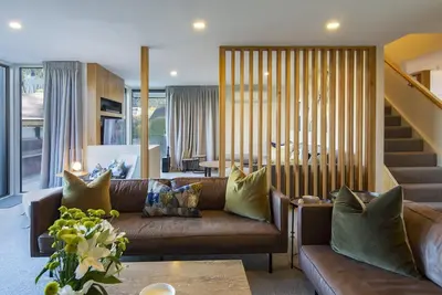 Image de Mountain Utopia | Entertainers Haven | Spacious with Mountain Lake Views