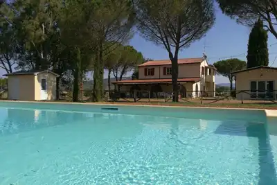 Image de Mimosa Spacious and cozy apartment with porch and pool near the sea