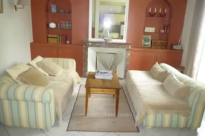 Image de Appartement traversant 63 m2 Centre ville Pezenas