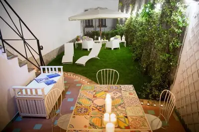 Image de Apartment with garden in the city center a stone's throw from the Amalfi Coast
