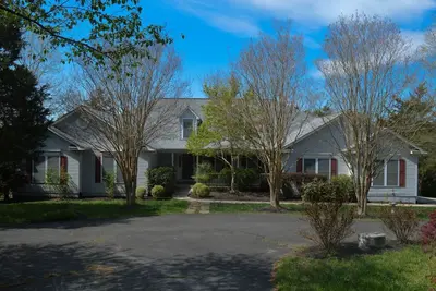 Image de Lake Anna Blue Sails, Waterfront Estate, Family Retreat