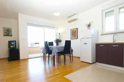 Image de Appartement de vacances avec air conditionné, accès Internet et Tv satellite