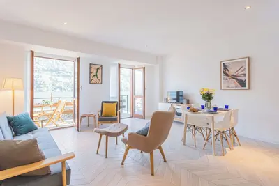 Image de Your Private Harbour nearby George Clooney