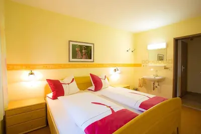 Image de Comfortable vacation apartment with 2 separate bedrooms for up to 4 people