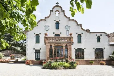 Beautiful modernist villa near Barcelona