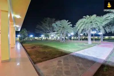 Image de LivingStone 4 Bhk Farmhouse in Pink City