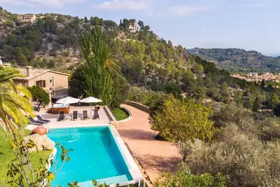 Image de Maison de vacances privée avec Wifi, climatisation, piscine privée, Tv, patio, vue panoramique