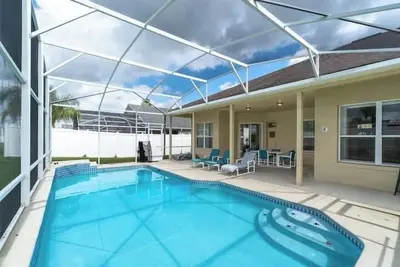 Image de 6 Br Ballyshannon Hideaway Villa avec piscine et jeux